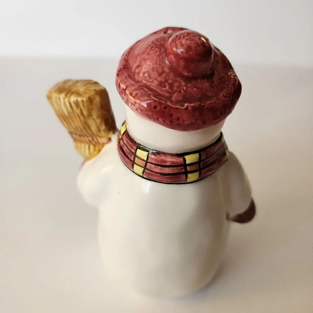 Sakura Ceramic Handpainted Snowmen Salt and Pepper Shakers